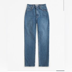 Abercrombie Curve Love Ultra High Rise Straight Jean in Medium Size 30 Short